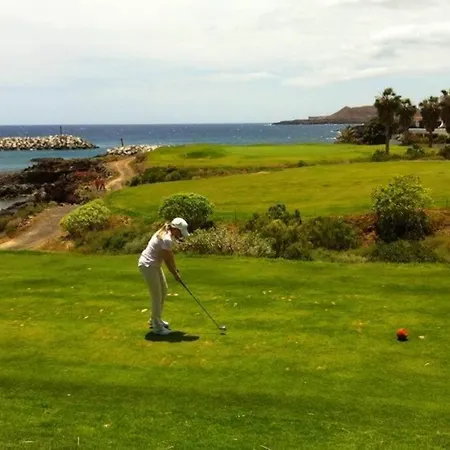 Front Line In Amarilla Golf - Leo480